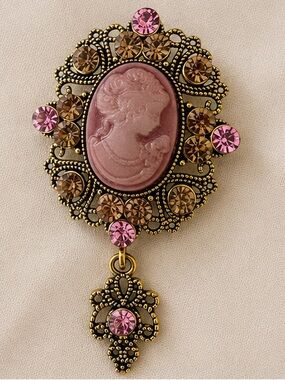 Cameo Vintage Style Pink Crystal Brooch